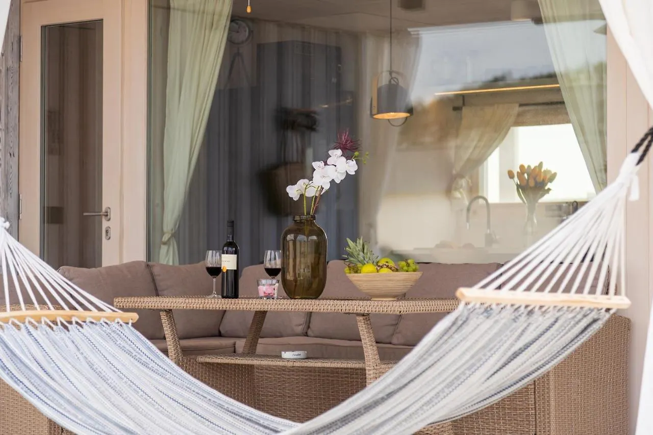 Buqez Resort, Vila 51 ドラゲ 別荘